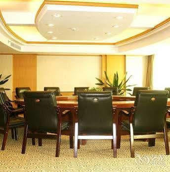 Wu Liang Ye Grand Hotel Chengdu Exterior photo